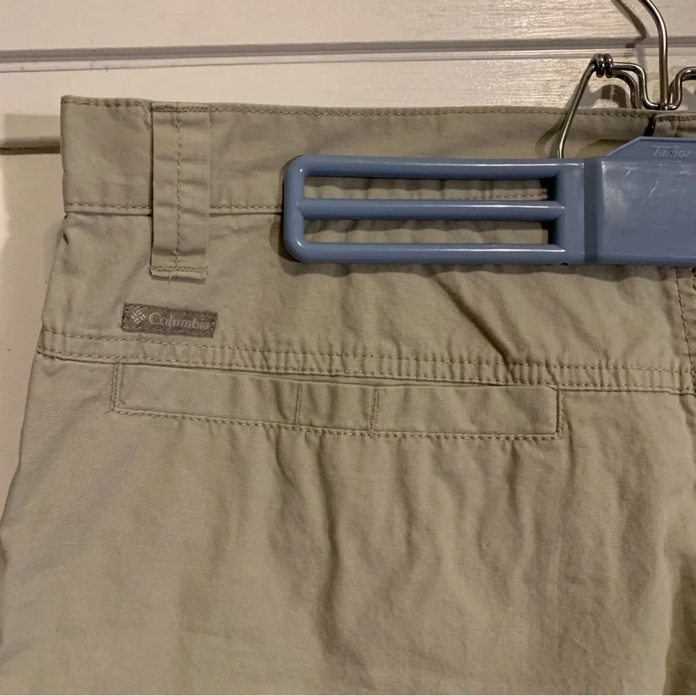 COLUMBIA Men's Cotton Sportsman Shorts waist 36 and length 9”